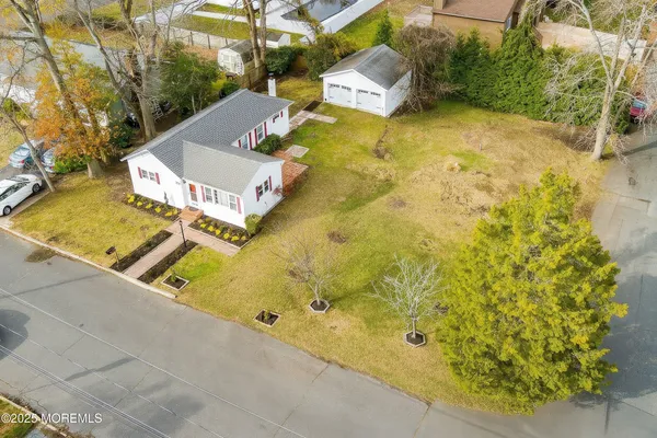 $675,000 | 709 Talmadge Avenue, Oakhurst, NJ 07755
