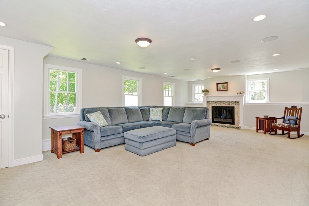 24 Warren Road Upton, MA 01568 - Photo 28 of 42 Gallery Image 28