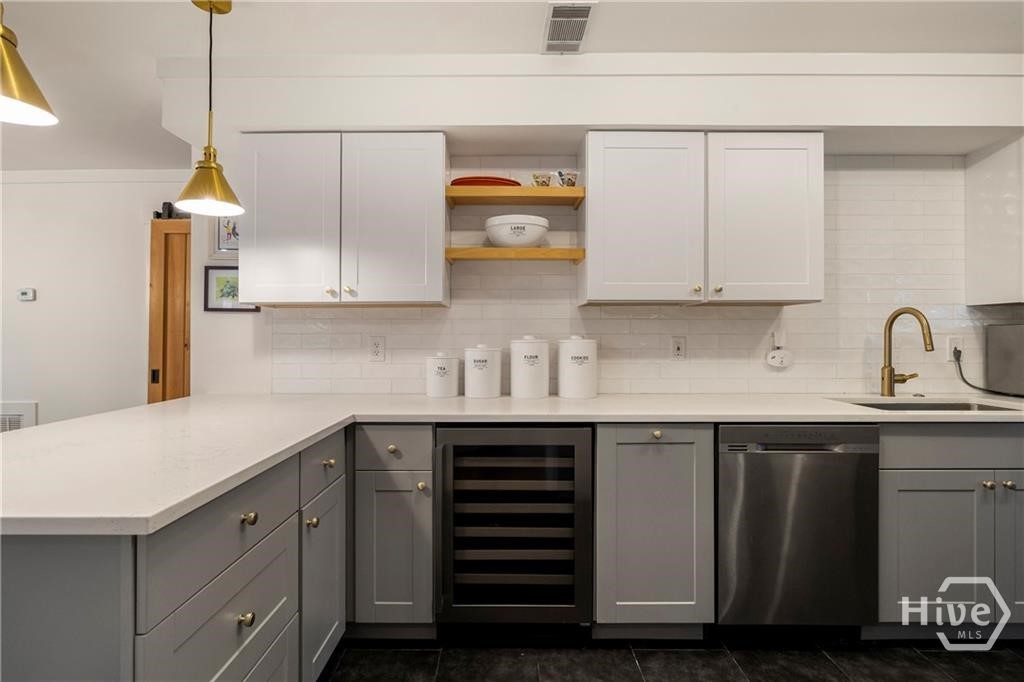 503 Stuart Court Savannah, GA 31405 - Photo 9 of 47