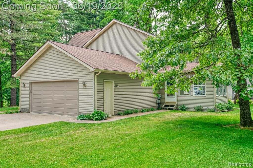 7511 Welle Road Brighton, MI 48116 - Photo 3 of 30