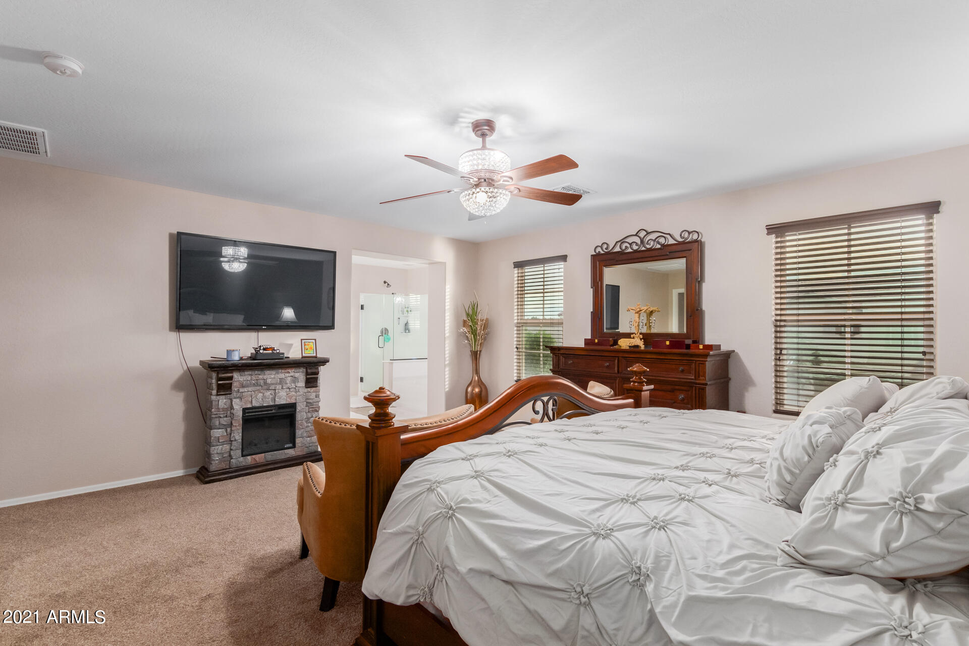 3340 East Rochelle Street Mesa, AZ 85213 - Photo 24 of 46 23