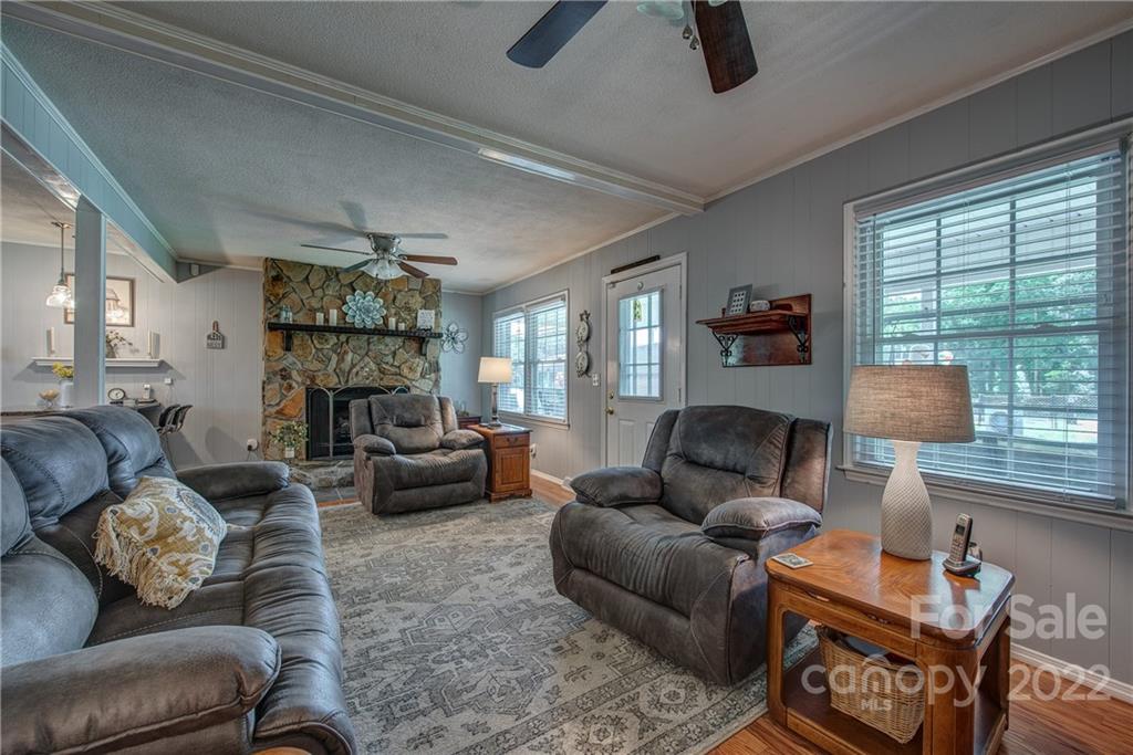 508 Ike Lynch Road Dallas, NC 28034 - Photo 5 of 19 Gallery Image 5