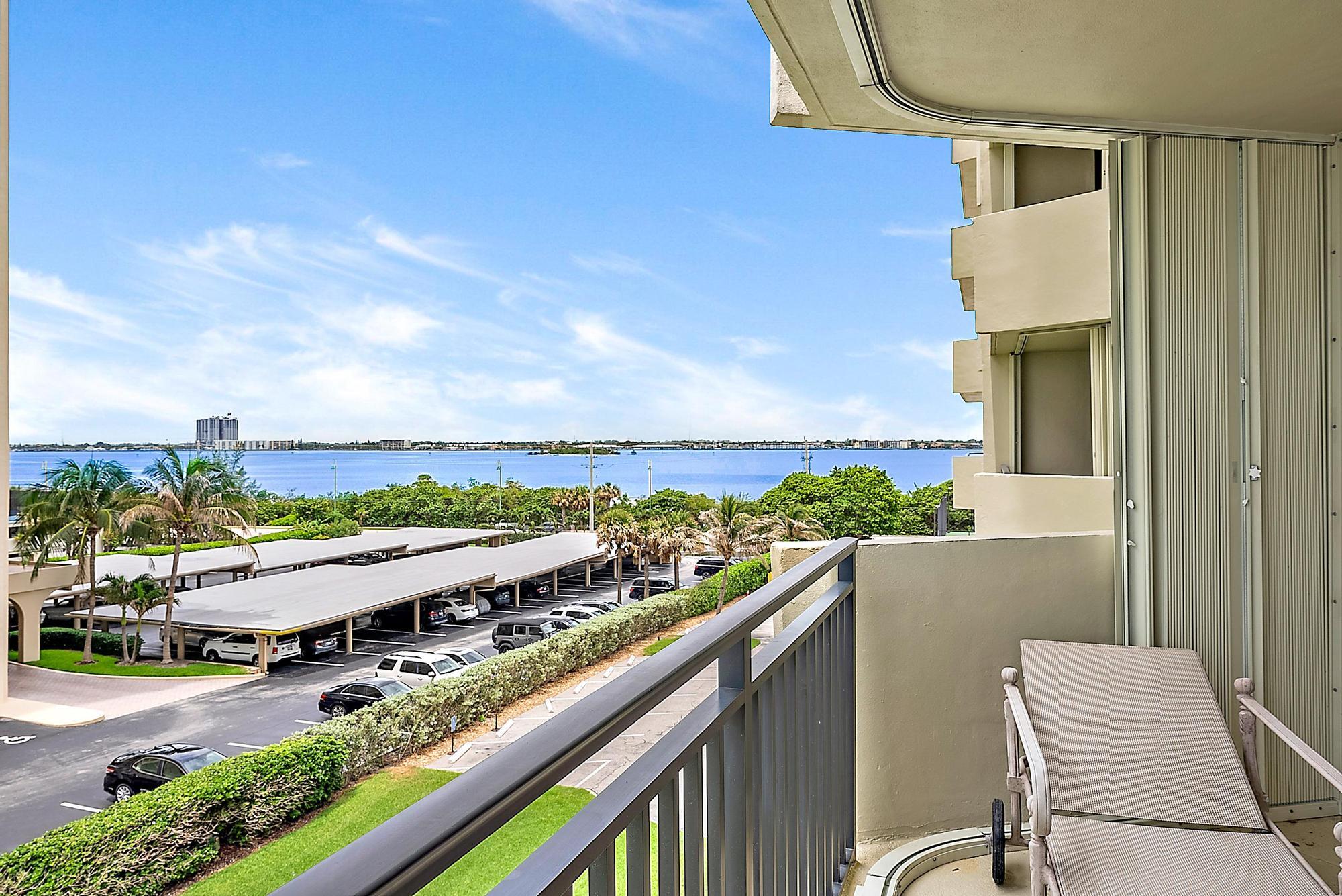 5460 North Ocean Drive, Unit 3B Riviera Beach, FL 33404 - Photo 12 of 26 a view of roof deck with patio