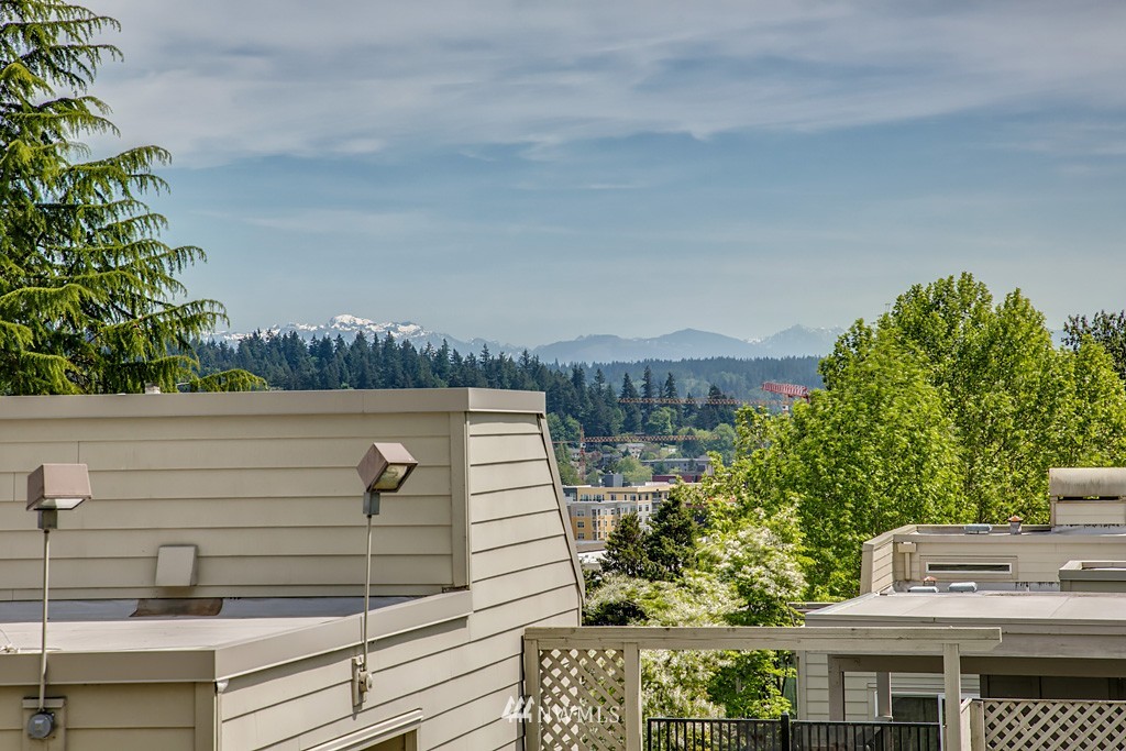 7423 Old Redmond Road, Unit 201 Redmond, WA 98052 - Photo 16 of 17 Gallery Image 16