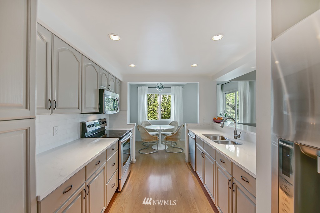 7423 Old Redmond Road, Unit 201 Redmond, WA 98052 - Photo 8 of 17 Gallery Image 8