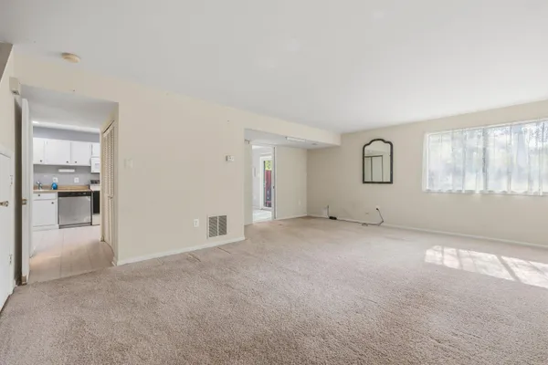 $465,000 | 10669 Spring Oak Court, Burke, VA 22015