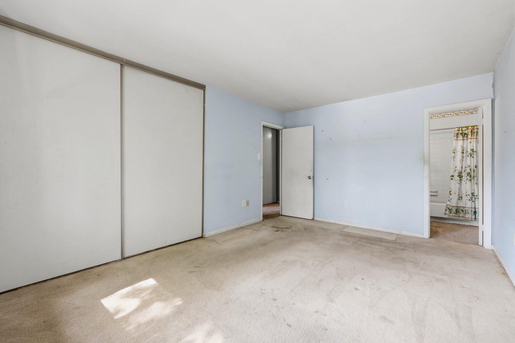 10669 Spring Oak Court Burke, VA 22015 - Photo 21 of 30 Bedroom