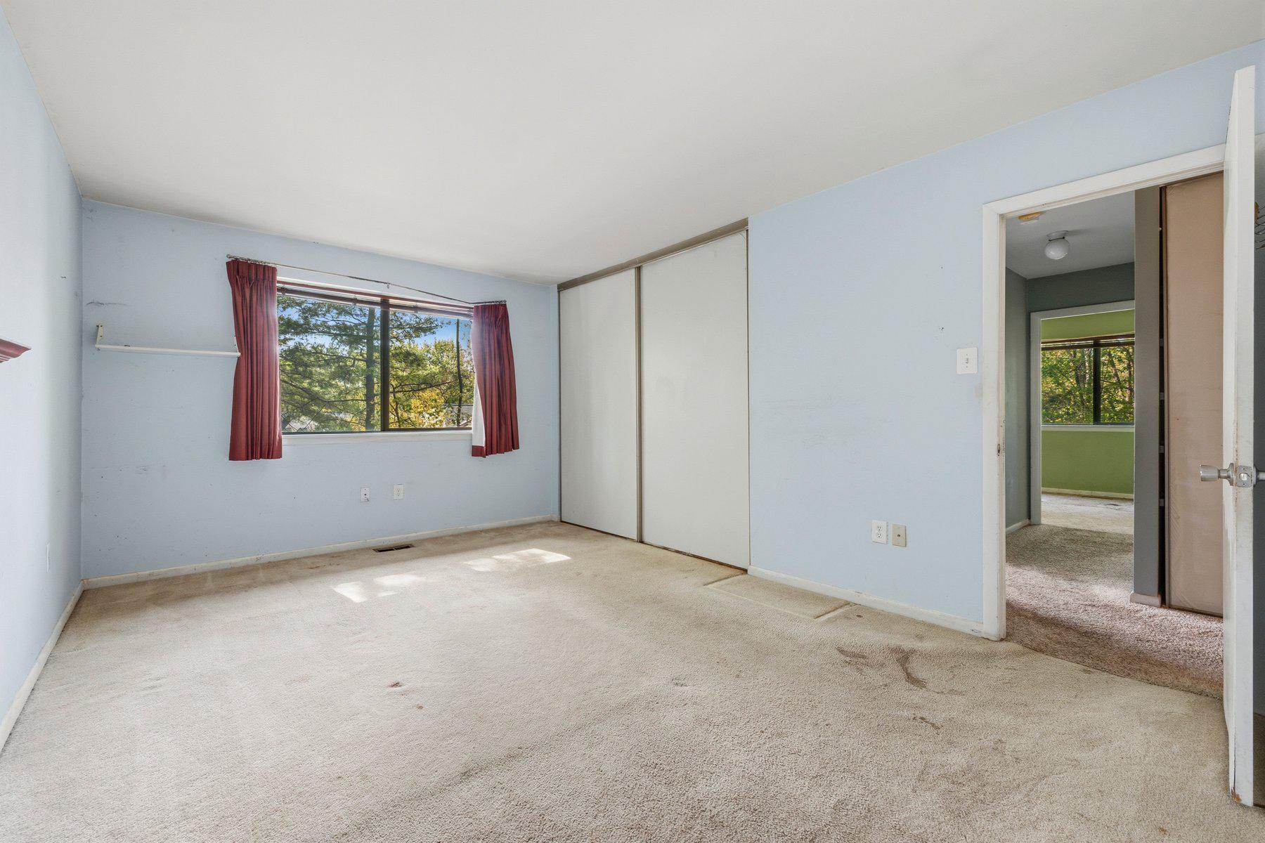 10669 Spring Oak Court Burke, VA 22015 - Photo 24 of 30 bedroom