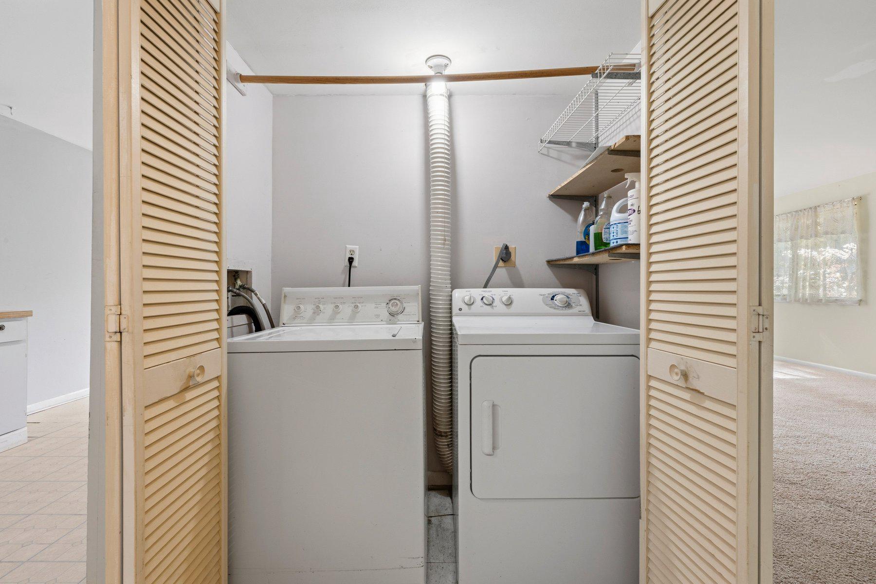 10669 Spring Oak Court Burke, VA 22015 - Photo 25 of 30 Laundry nook