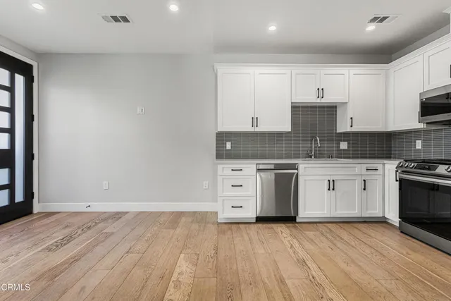 $1,545,488 | 13903 Graber Avenue, Sylmar, CA 91342