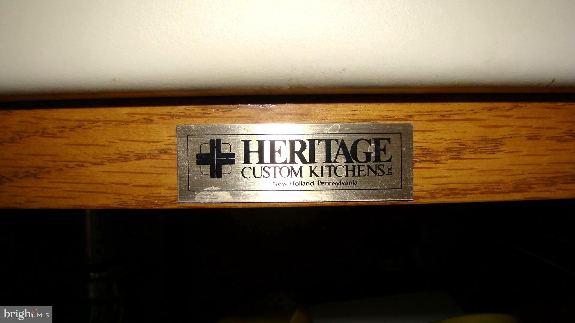 603 Delmar Road Edgewater, MD 21037 - Photo 12 of 43 Custom cabinetry