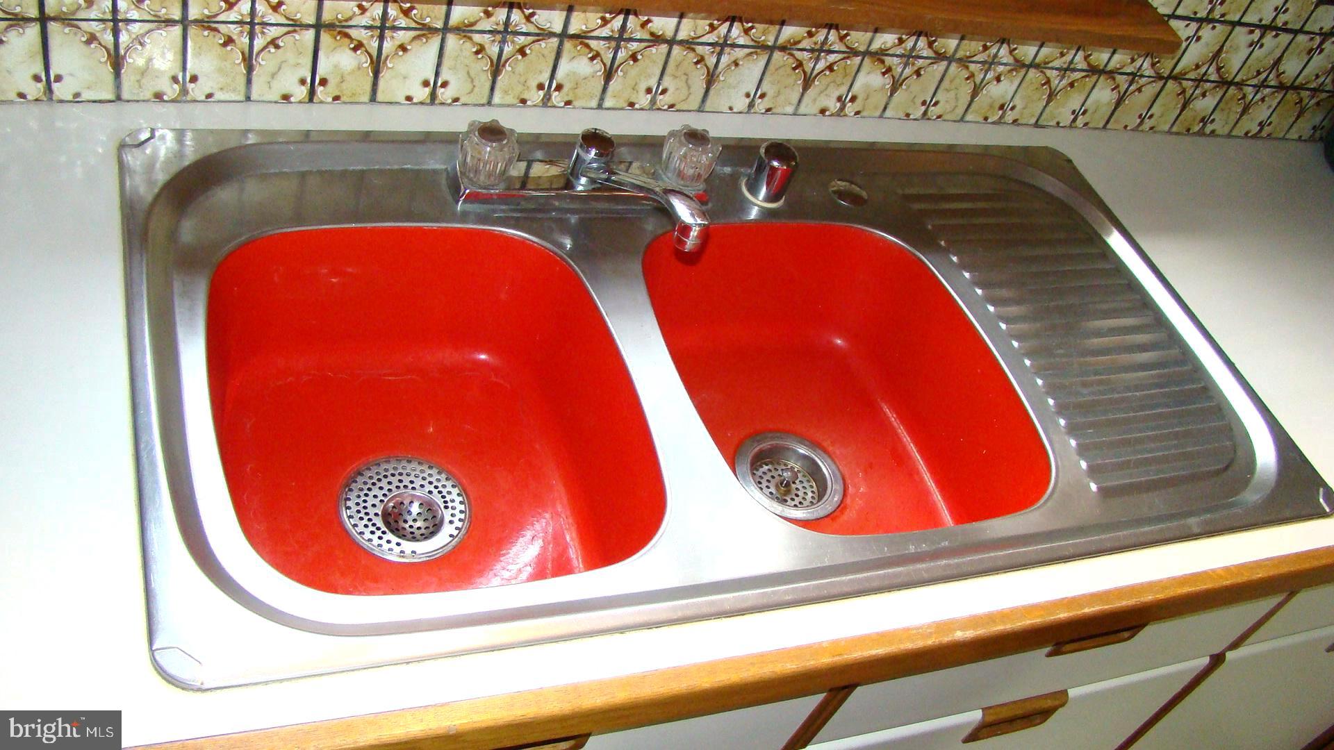 603 Delmar Road Edgewater, MD 21037 - Photo 13 of 43 Great sink!