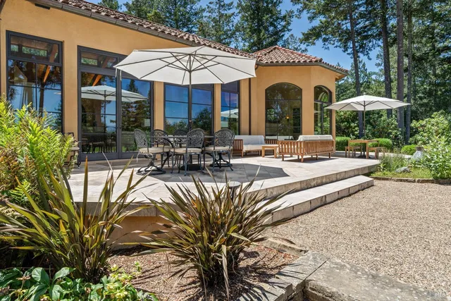 $3,995,000 | 1315 West Dry Creek Road, Healdsburg, CA 95448