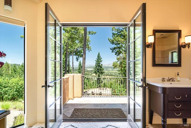 $3,995,000 | 1315 West Dry Creek Road, Healdsburg, CA 95448