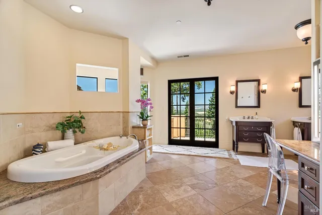 $3,995,000 | 1315 West Dry Creek Road, Healdsburg, CA 95448