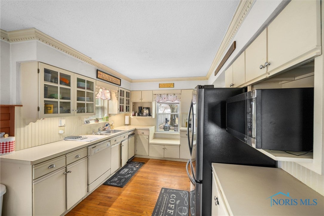 2939 West Alexis Road Toledo, OH 43613 - Photo 7 of 25 Gallery Image 7