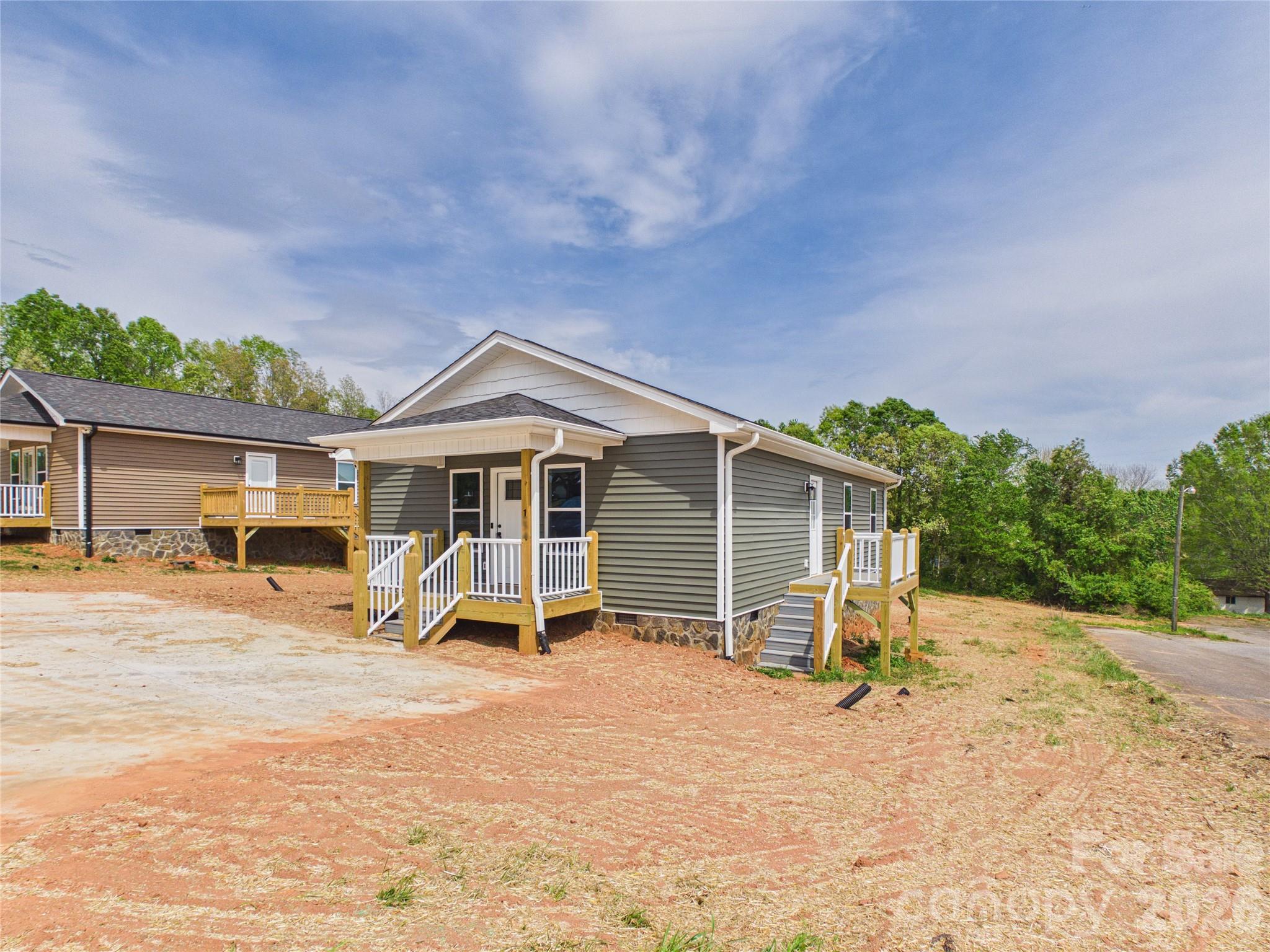 154 Duke Street Granite Falls, NC 28630 - Photo 2 of 21