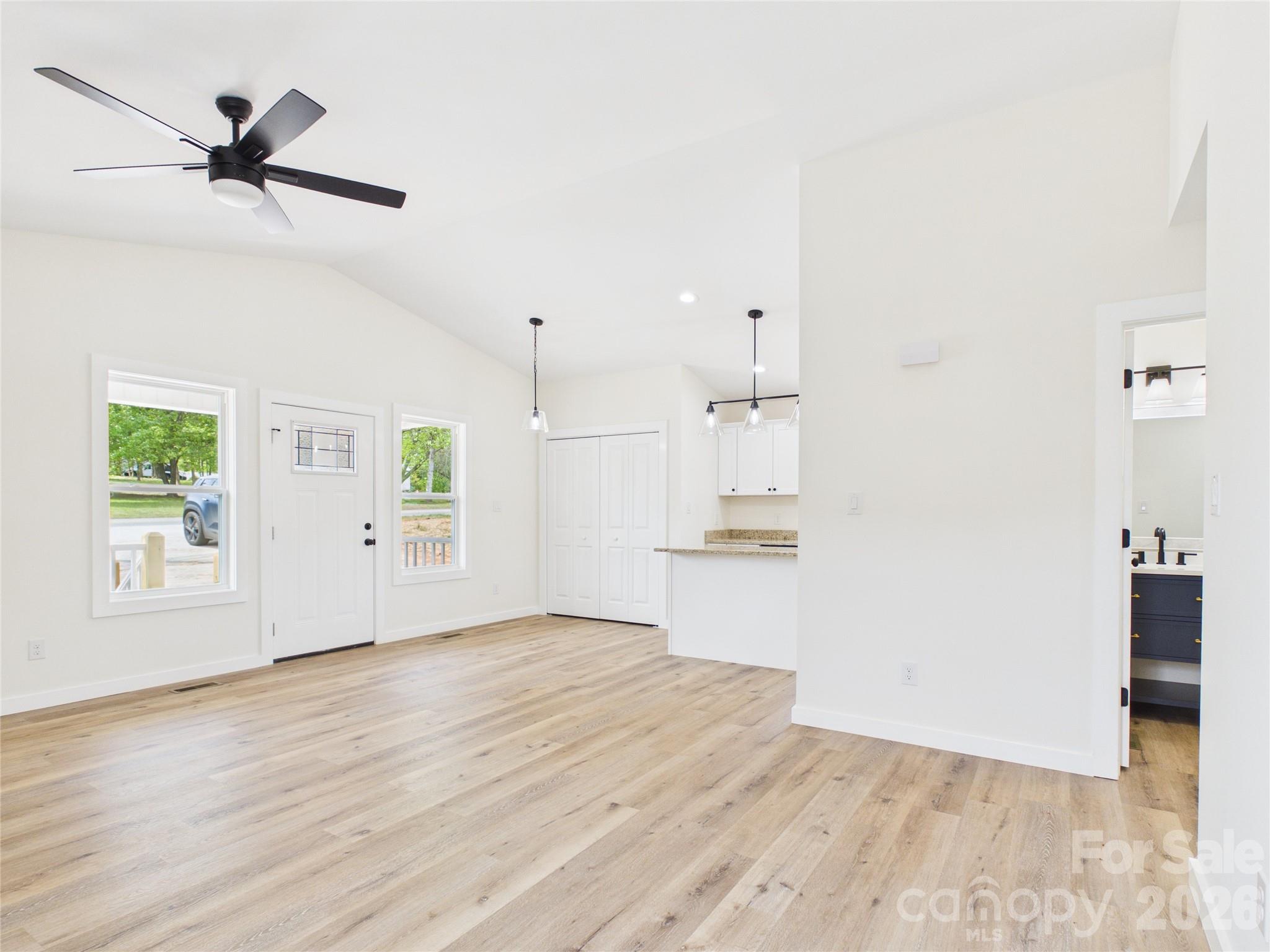 154 Duke Street Granite Falls, NC 28630 - Photo 5 of 21