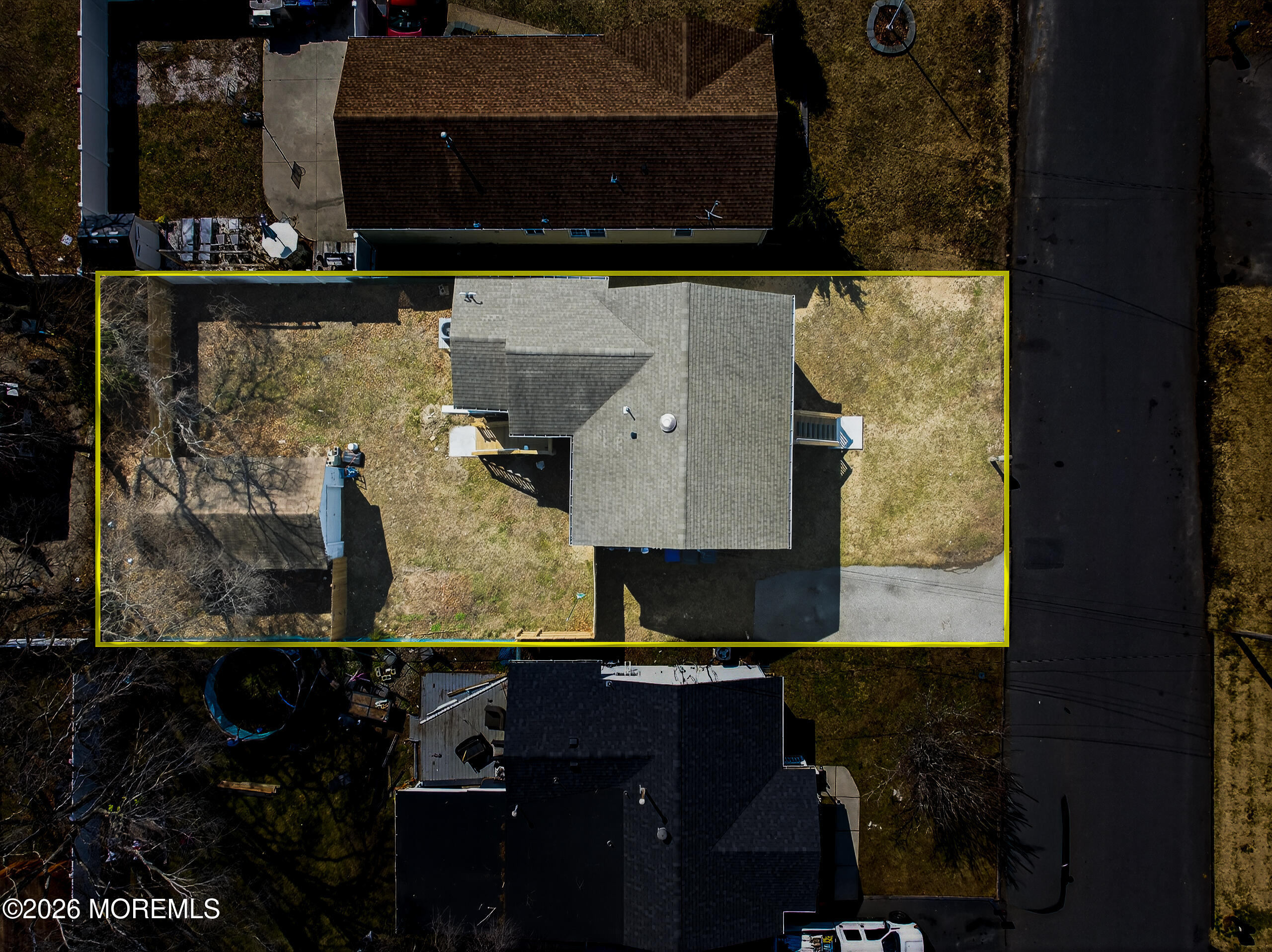 553 Lloyd Road Toms River, NJ 08753 - Photo 8 of 43 DJI_20260311031351_0177_D-2