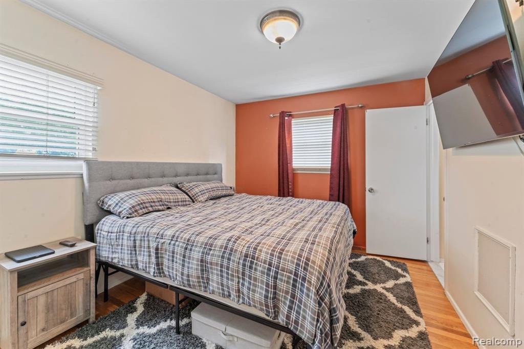 220 Old Bridge Road Grand Blanc, MI 48439 - Photo 20 of 33 Gallery Image 20