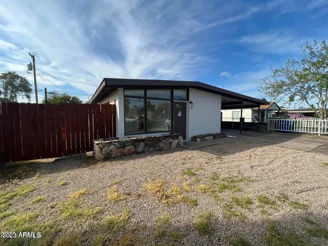 $1,195 | 453 West University Drive, Mesa, AZ 85201