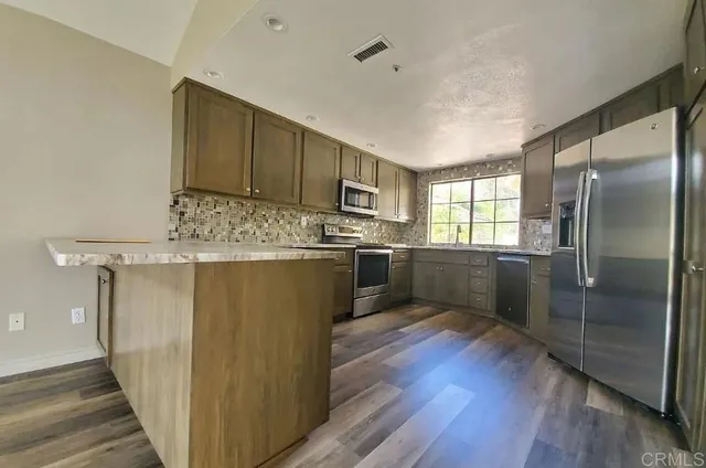 $975,000 | 2310 Vista Valley Lane, Vista, CA 92084