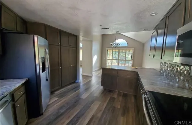 $975,000 | 2310 Vista Valley Lane, Vista, CA 92084