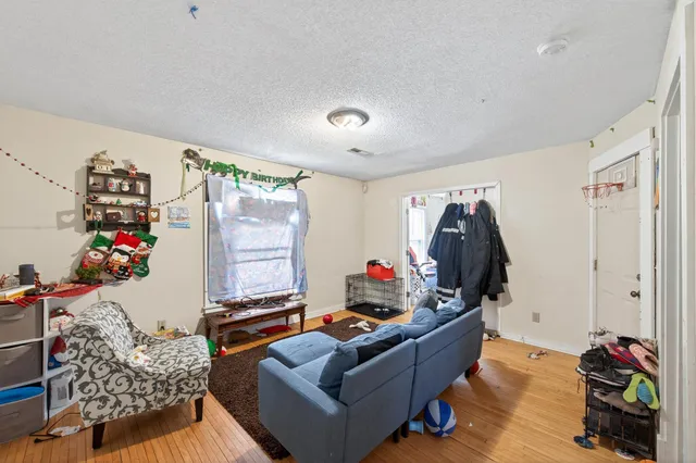 $249,900 | 2622 North 4th Street, Minneapolis, MN 55411