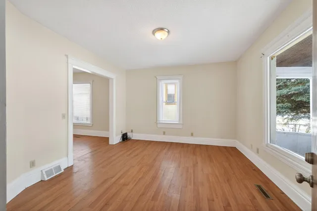 $249,900 | 2622 North 4th Street, Minneapolis, MN 55411