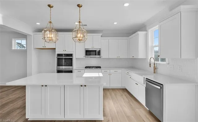 $535,000 | 4610 Hanes Lk Drive, Winston-Salem, NC 27106