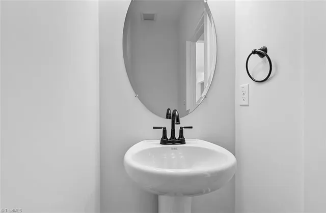 $535,000 | 4610 Hanes Lk Drive, Winston-Salem, NC 27106