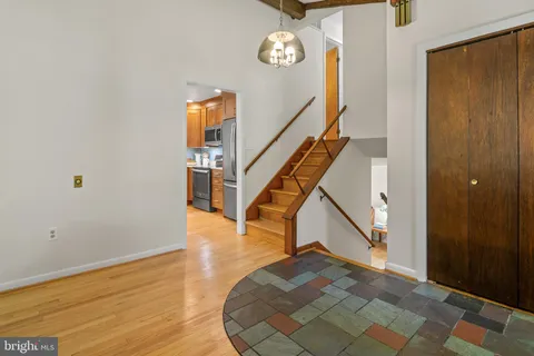 $525,000 | 1123 Chinaberry Lane, Crownsville, MD 21032