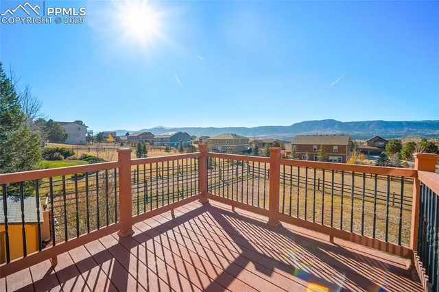 a view of bathroom with tub shower