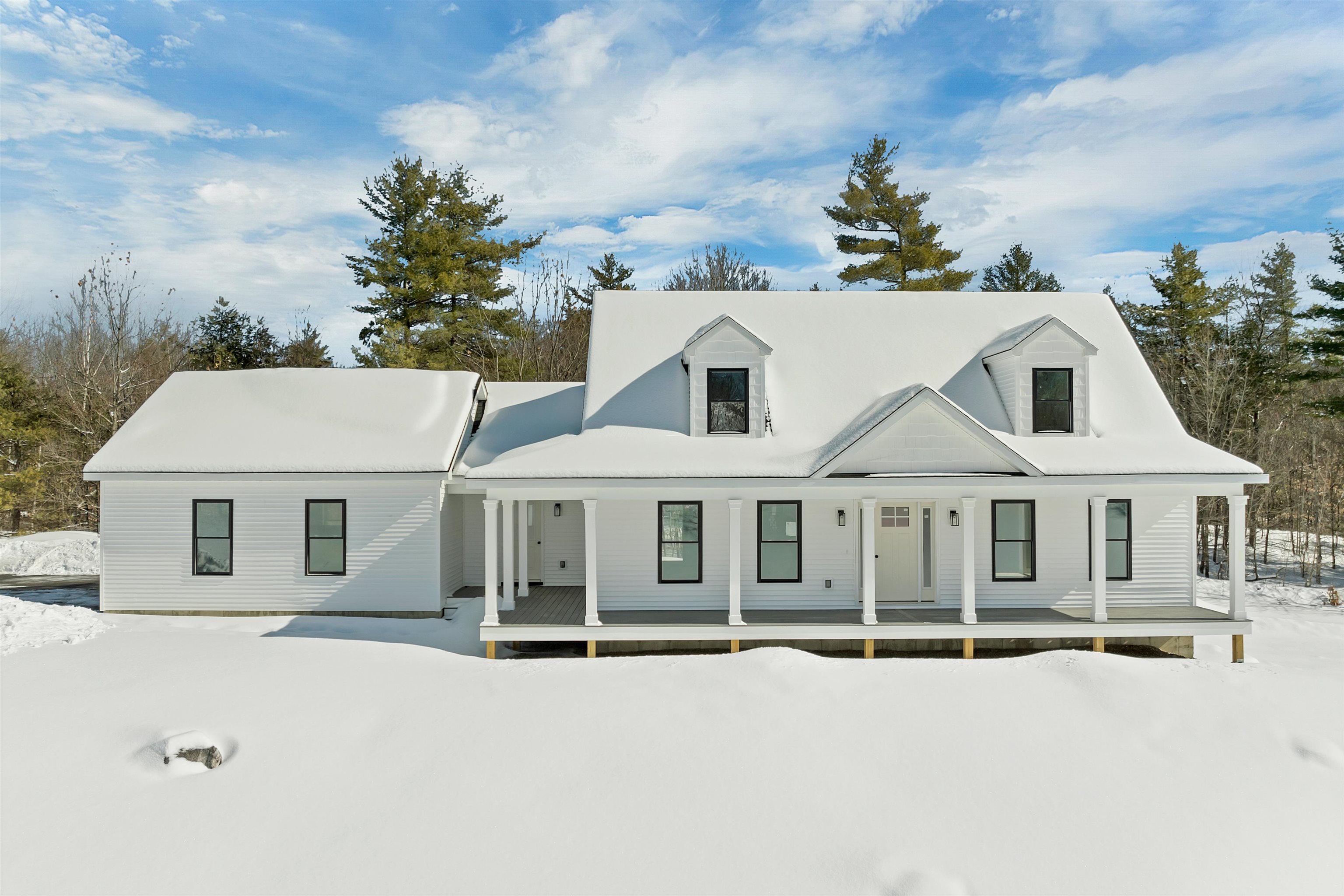 152 Young Road Gilford, NH 03249 - Photo 4 of 60