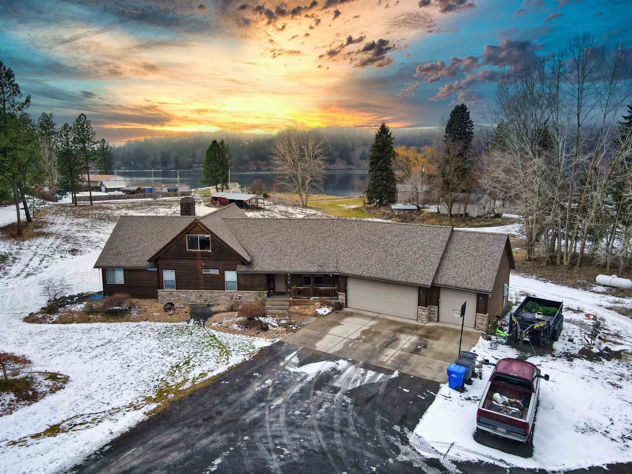 14919 North Hedin Road Nine Mile Falls, WA 99026 - Photo 1 of 38 Gallery Image 1