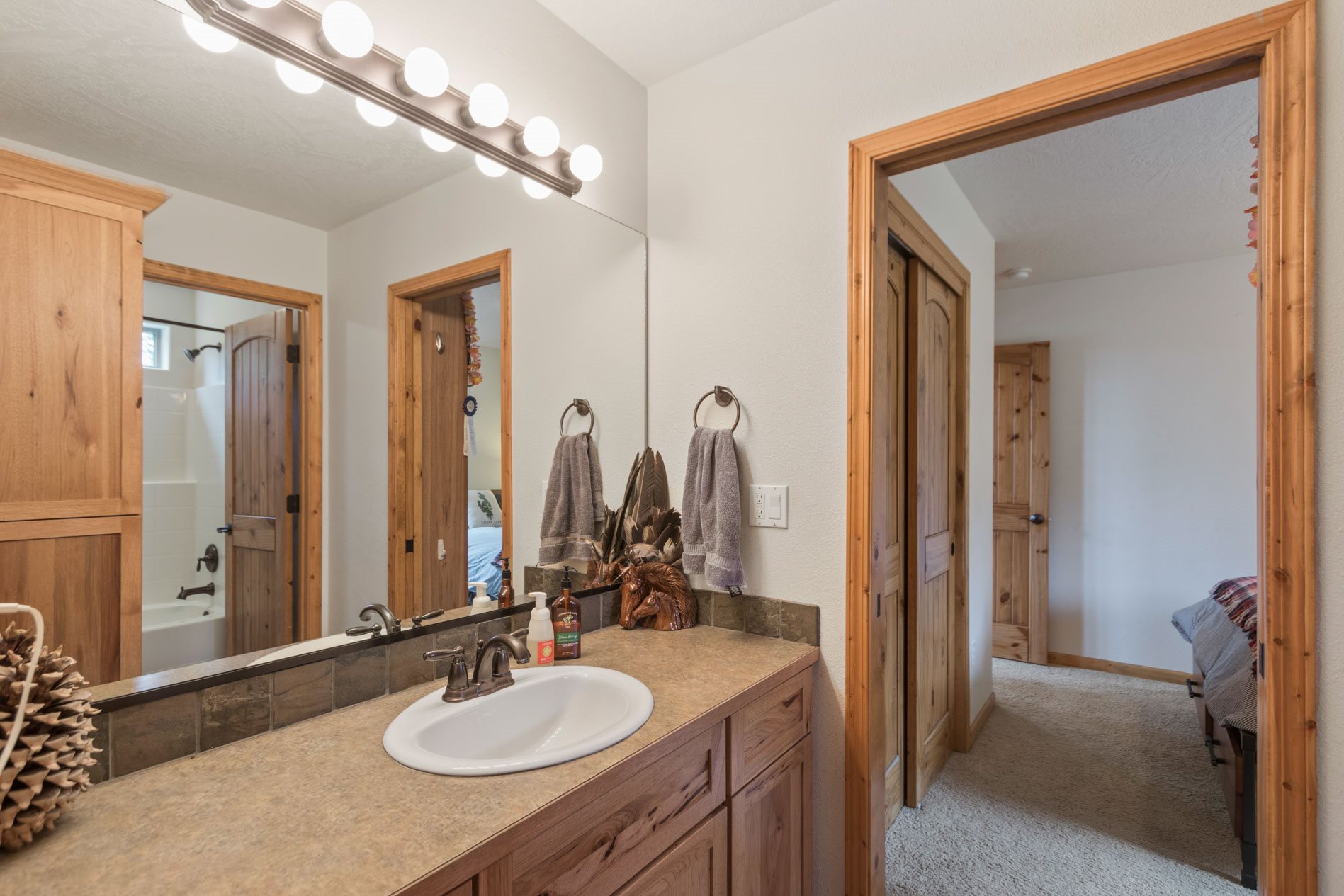 14919 North Hedin Road Nine Mile Falls, WA 99026 - Photo 12 of 38 Gallery Image 12