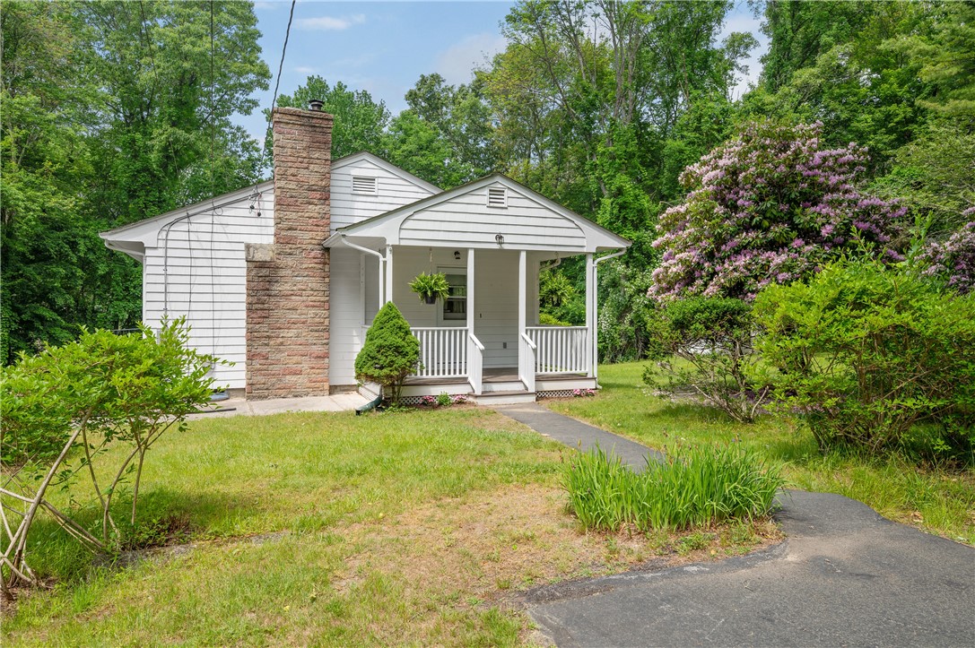 915 Snake Hill Road Glocester, RI 02857 - Photo 6 of 31