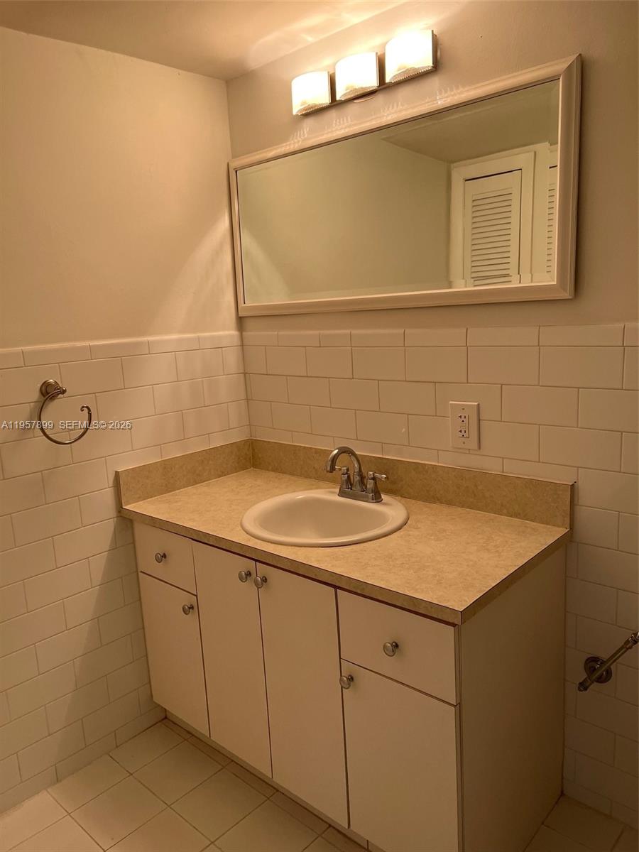 2500 Southwest 6th Street, Unit 503 Miami, FL 33135 - Photo 8 of 16