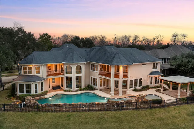 $1,390,000 | 14 Sullivans Landing, Missouri City, TX 77459