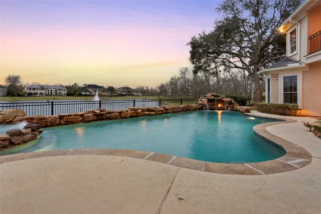 $1,390,000 | 14 Sullivans Landing, Missouri City, TX 77459