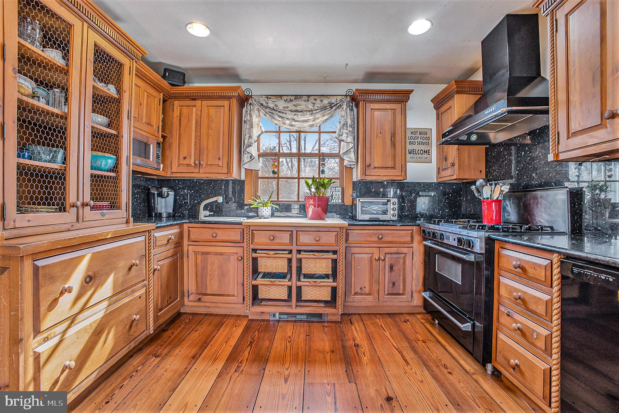 122 Walker Road Washington Crossing, PA 18977 - Photo 3 of 59 Gallery Image 3