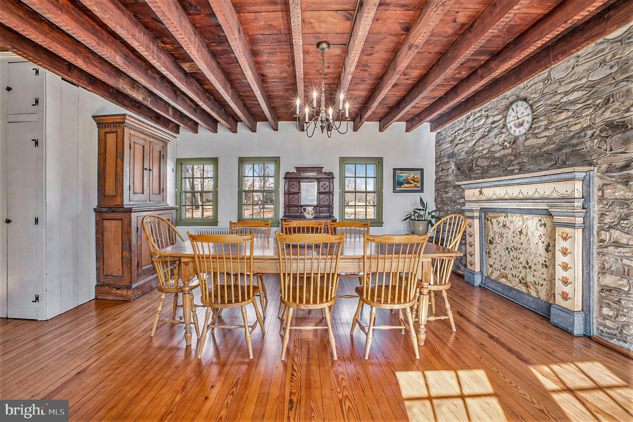 122 Walker Road Washington Crossing, PA 18977 - Photo 6 of 59 Gallery Image 6