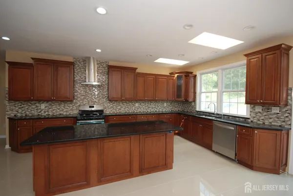 $5,500 | 41 Fritz Drive, Sayreville, NJ 08872
