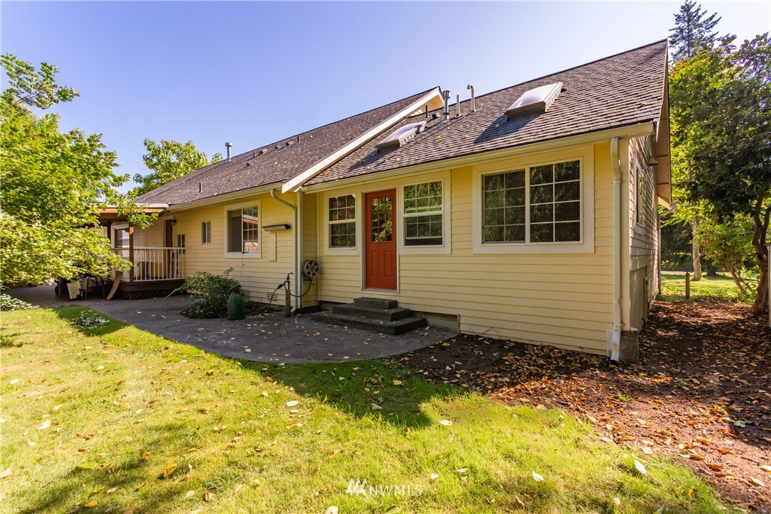 8949 Delta Line Road Custer, WA 98240 - Photo 20 of 39 a view of a house with swimming pool and sitting area