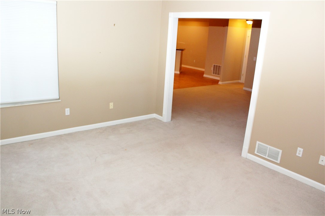 9151 Springfield Road, Unit 301 Youngstown, OH 44514 - Photo 9 of 30 Gallery Image 9