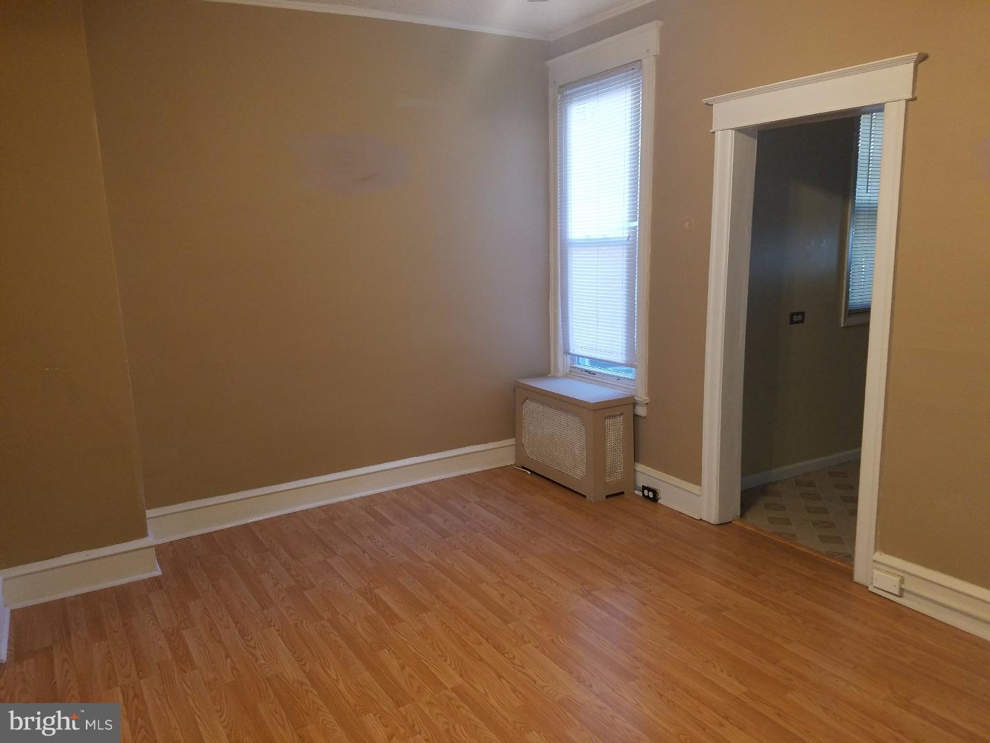 24 Golf Road Upper Darby, PA 19082 - Photo 5 of 10 Dining Room