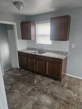 $1,100 | 12944 Rosemont Avenue, Detroit, MI 48223