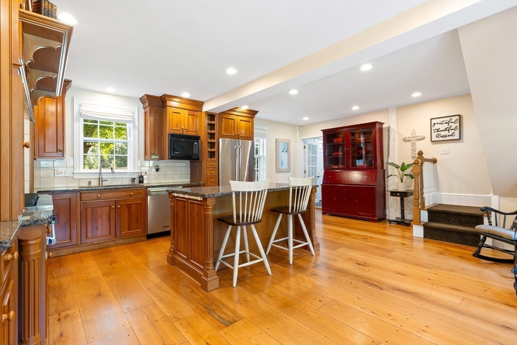 111 Providence Street Mendon, MA 01756 - Photo 20 of 41