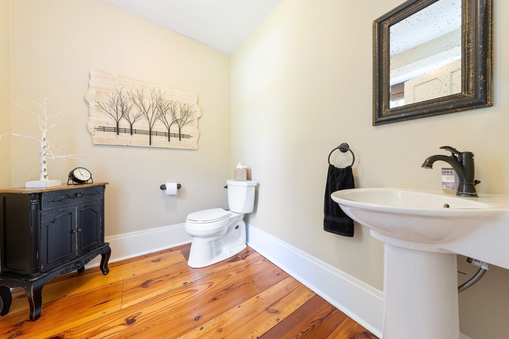 111 Providence Street Mendon, MA 01756 - Photo 25 of 41