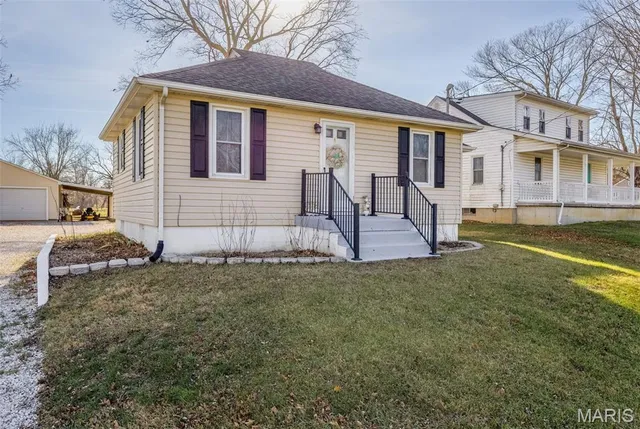 $179,000 | 14699 Highway 61, Ste. Genevieve, MO 63670